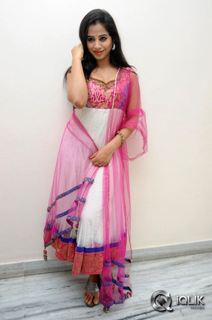 Swathi-Deekshith-at-Ladies-and-Gentlemen-Movie-Song-Launch